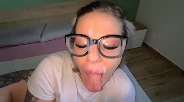 Masturbata e facializzata